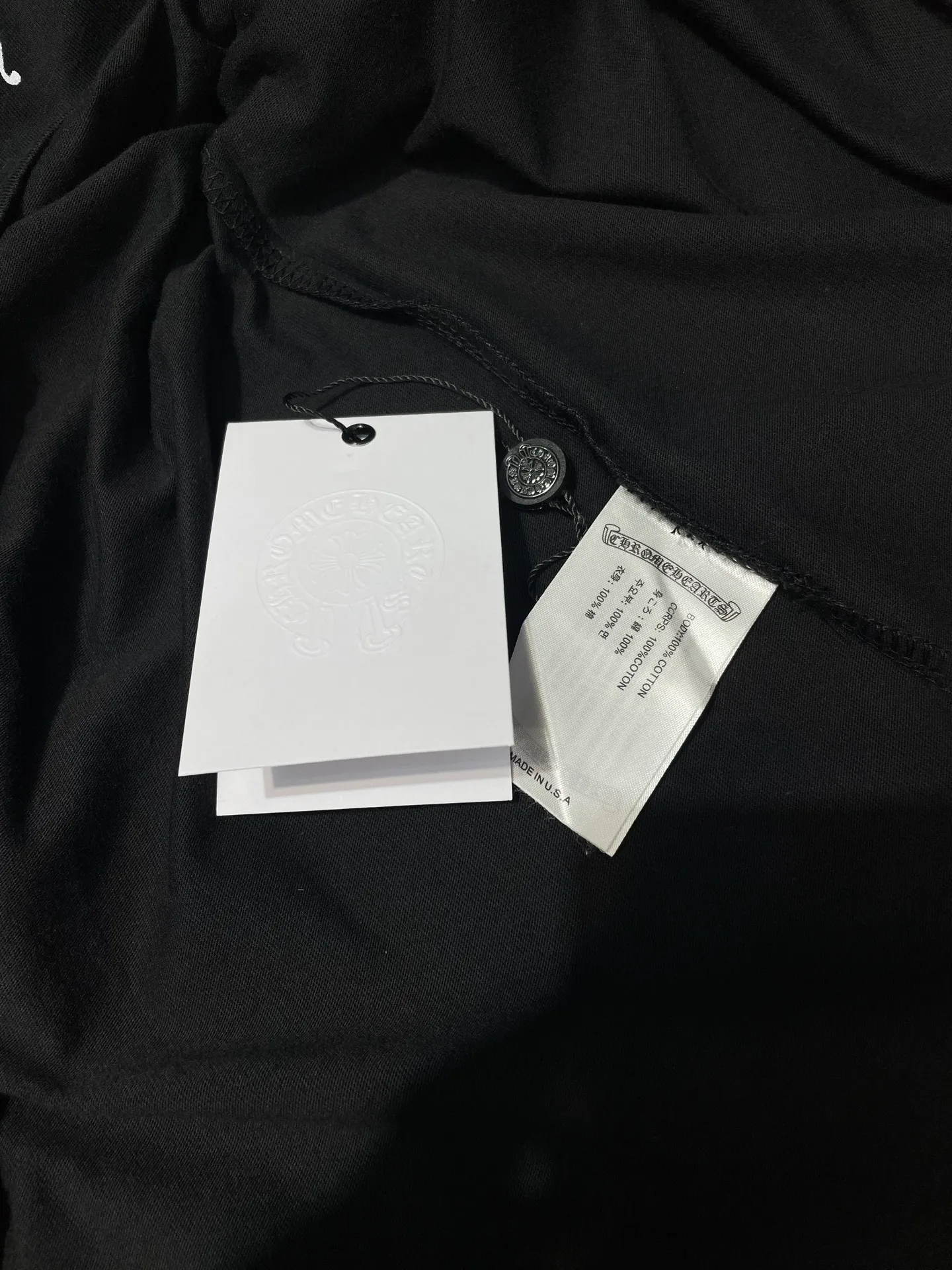 🅿️280 Chrome Hearts 🌟【Top Original】20th Anniversary Vegas Limited Short Sleeves Process description: The fabric is made of 26-woven 200g cotton, ready-to-wear washing process, the printing uses ink printing process + photo glue process, the overall routing is straight and delicate, the fabric is comfortable and soft, the color is consistent and no color difference. It can be matched with the same style to create a fashionable look, control various occasions, customized accessories, complete three standards, the same style for men and women! ⚠️Color: black and white ⚠️Size: SML